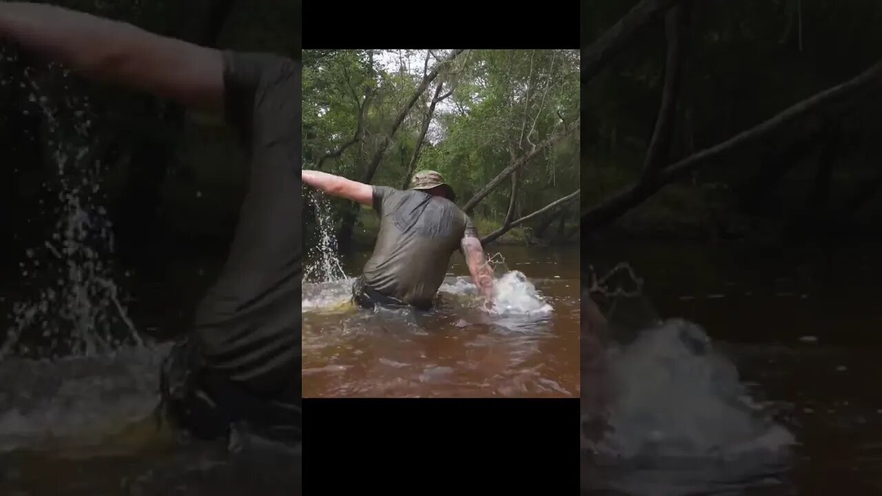 How to properly catch a Catfish #battlbox #currin1776 #catfish #fishing #survival #shorts