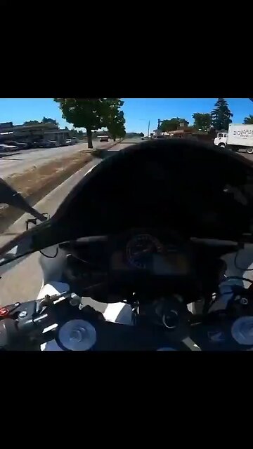 Biker pulls a mission impossible move. 👀