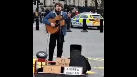 Andrew Duncan covers yellow coldplay #busker