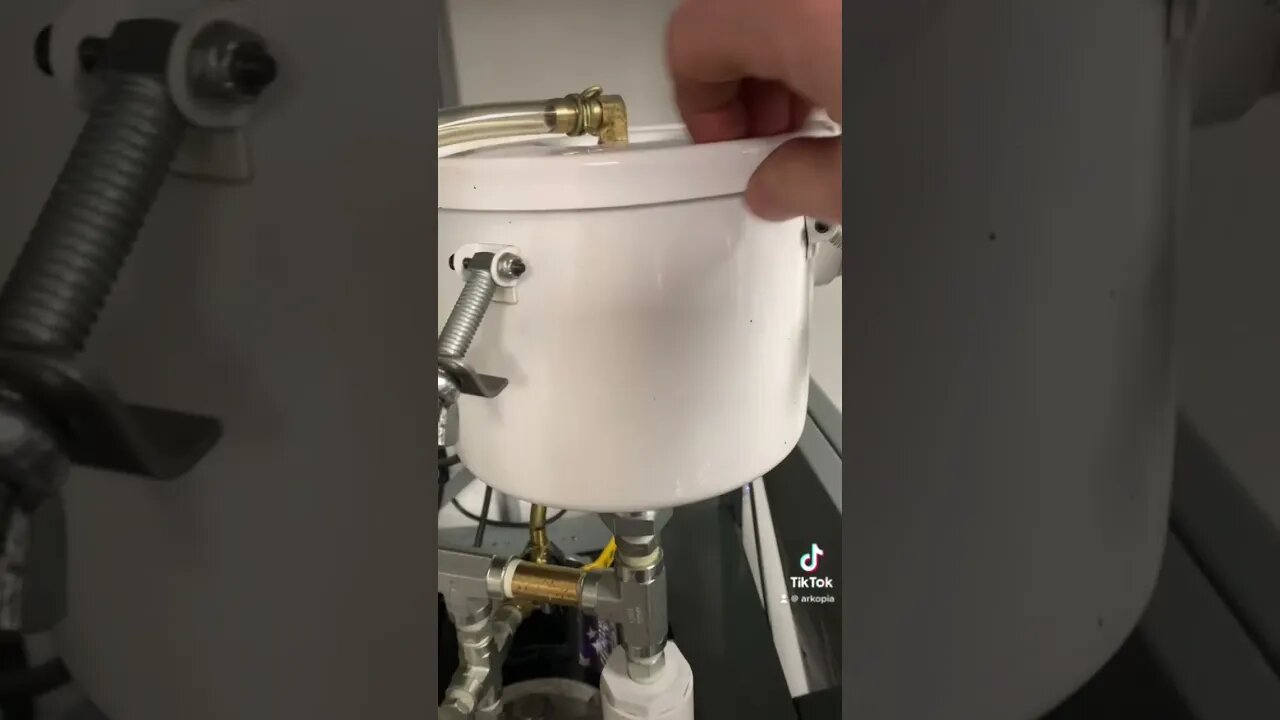 Oil filtering system for #harvestright #freezedryer #freezedrying