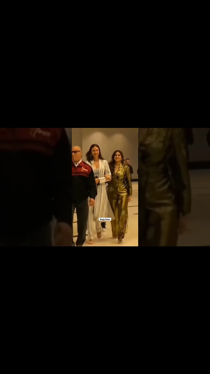 The Bestfriends Miss Universe 2021 Harnaaz Sandhu & Miss Universe 2018 Catriona Gray #catrionagray