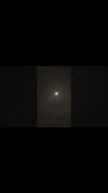 Strange ring around the moon