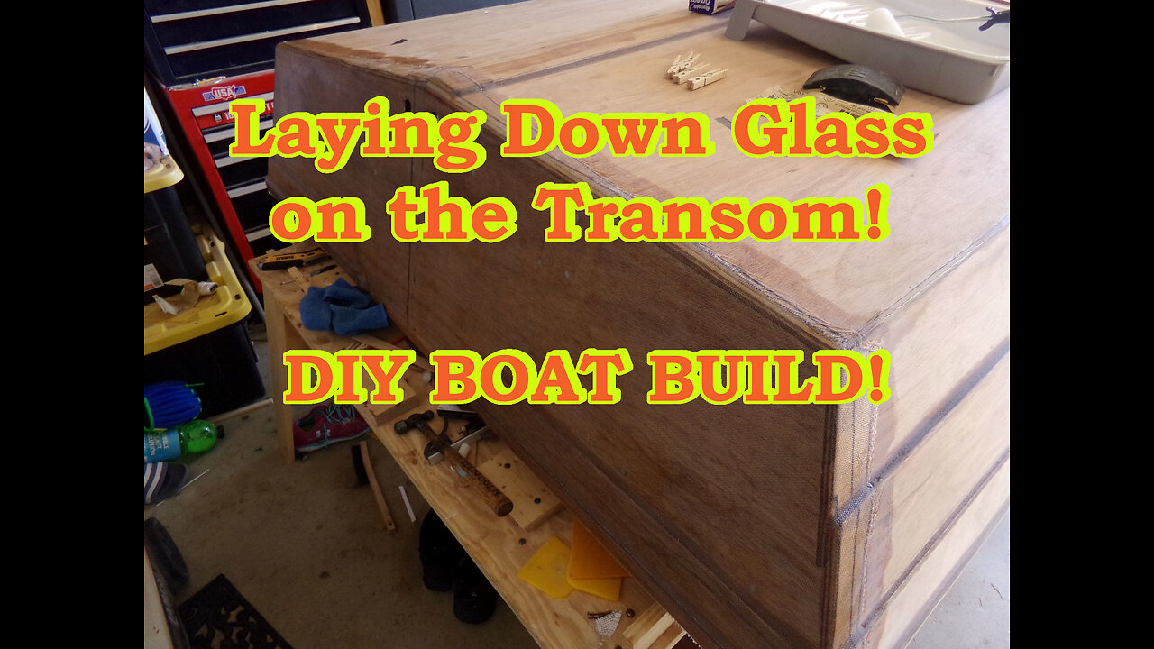 Fiberglassing the Hull, Starting With the Transom! Flats Skiff Boat Build! Dec 2021