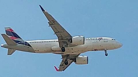Airbus A320NEO PR-XBM coming from Recife