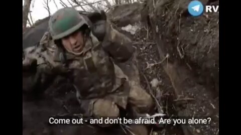 POWERFUL! Russian soldiers show incredible resolve to CONVINCE Ukrainian soldiers to surrender in trenches, risking their own lives