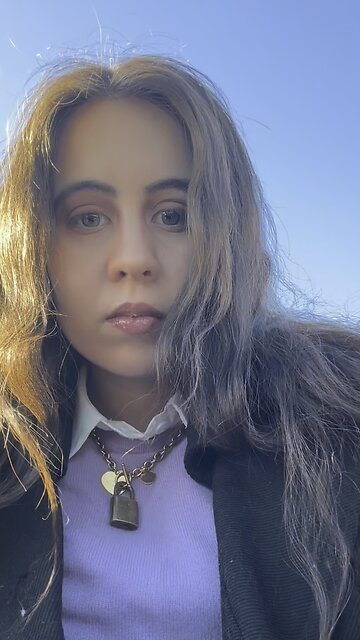 do brunettes need uv sun protection ? #friedhair #haircareroutine #wavyhair #hair #fyp #fypシ゚viral