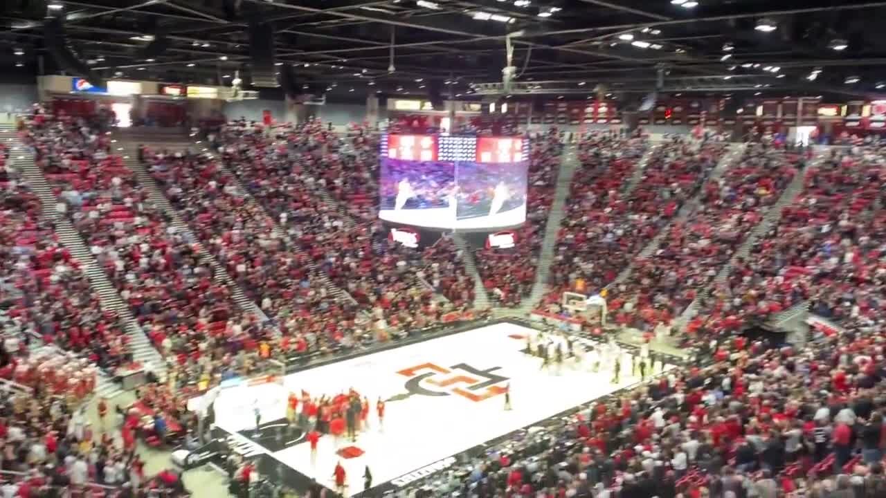 crowd hype after timeout