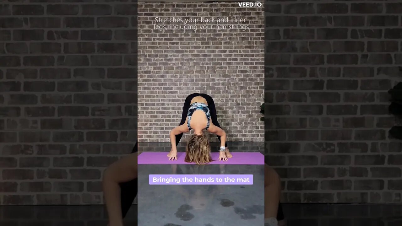 Wide-Leg Forward Bend 💆♂️ #officefitness #officeyoga #deskstretch #hamstringstretch #lowerbackpain