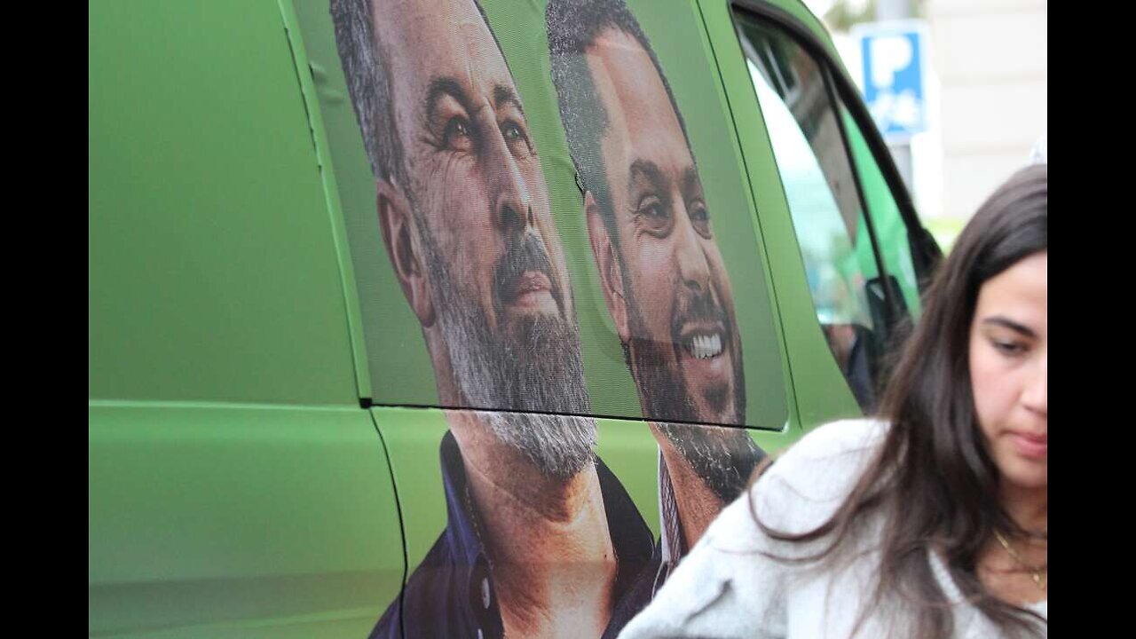 Mitin 12M de VOX en Mataró con Garriga, Mónica Lora y García Fuster, en defensa propia