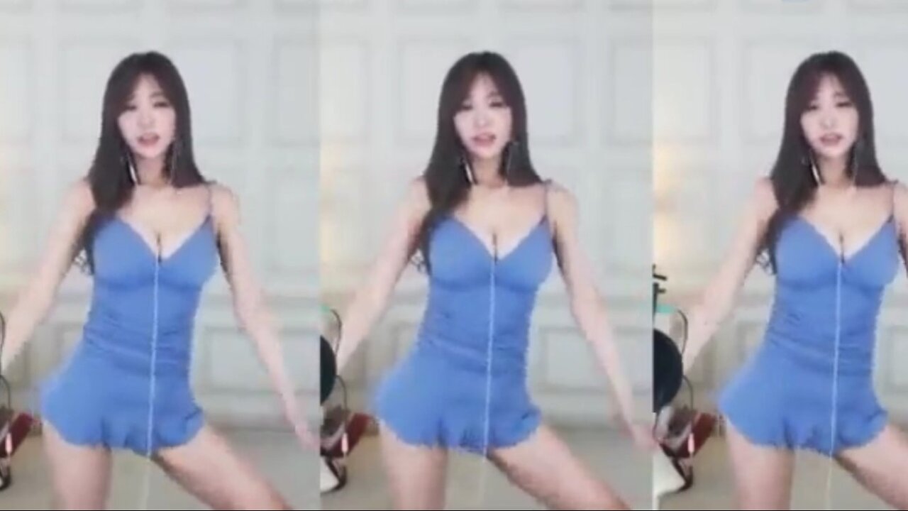 Asian Babe Dancing 0000058