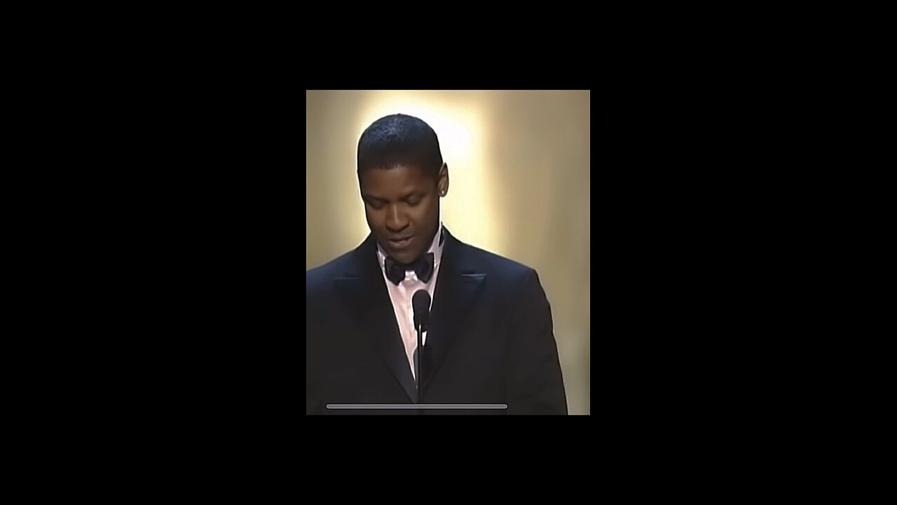 Denzel Washington Wins Oscar