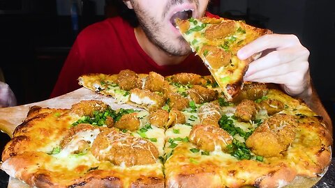 BIG CHEESY POPCORN CHICKEN PIZZA * ASMR NO TALKING * | NOMNOMSAMMIEBOY