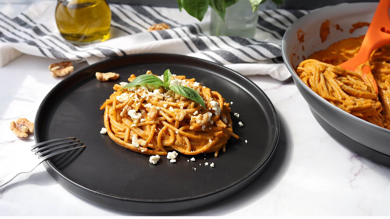 Taste the Mediterranean! Spaghetti with Easy Roasted Pepper and Feta Pesto