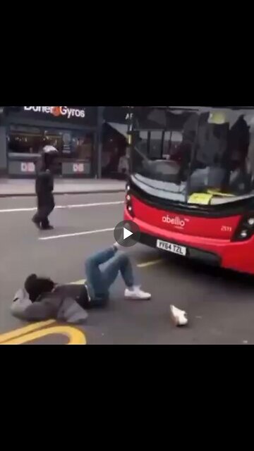 He owns the street and there’s nothing you can do about it. Refugees welcome.