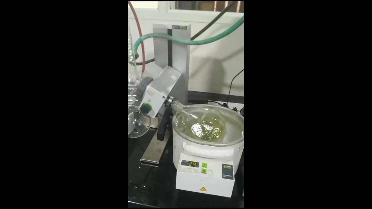 Rotary Evaporator in Action: Visual Overview