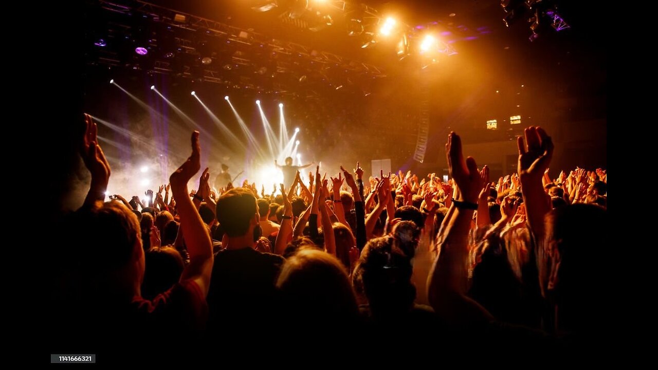 What Are the Key Benefits of Listing and Selling Event Tickets Online?