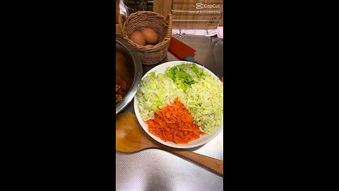 The famous Indian chicken stand is so delicious that you can eat it yourself and forget