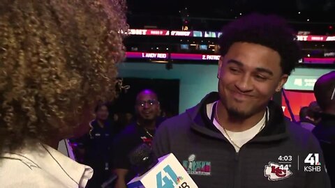 Chiefs CB Trent McDuffie goes 1-on-1 with KSHB 41 Anchor Dia Wall in Arizona