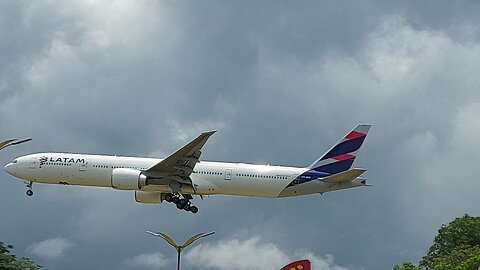 Boeing 777-300ER PT-MUD vindo de Guarulhos para Manaus