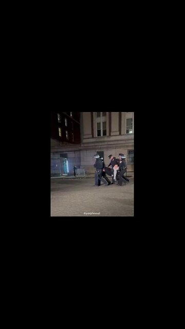 NYPD carries Protesters out Of Columbia University !!!