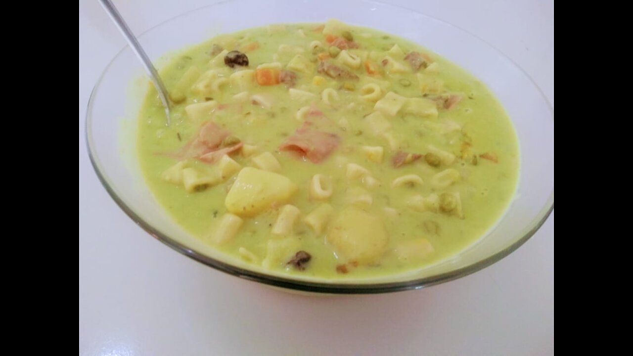 CREAMY PEA SOUP