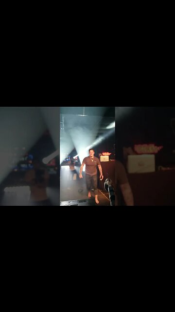 @UpchurchOfficial huges the crowd after show #concert #live #2020 #upchurch #creeksquad #creeker