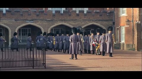 Changing of the guard st James's Palace musical band #buckinghampalace