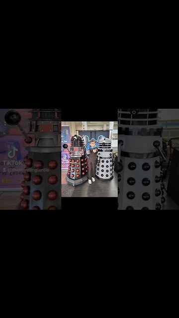⚠️ #TARDIS VS #DALEKS #DOCTORWHO #DRWHO ⚠️ #COSPLAYERS #COSPLAY #COSPLAYING #SUBSCRIBE #SHORTS