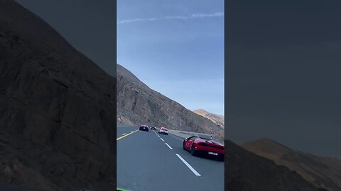 30 Lambos, 1 mountain 🏔️