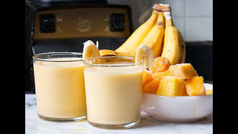 BANANA? MANGO SMOOTHIE!!! O-M-G!!