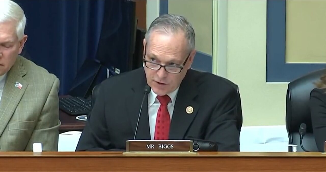 Rep Biggs Questions Fmr Twitter Head About Suppressing Hunter Laptop Story