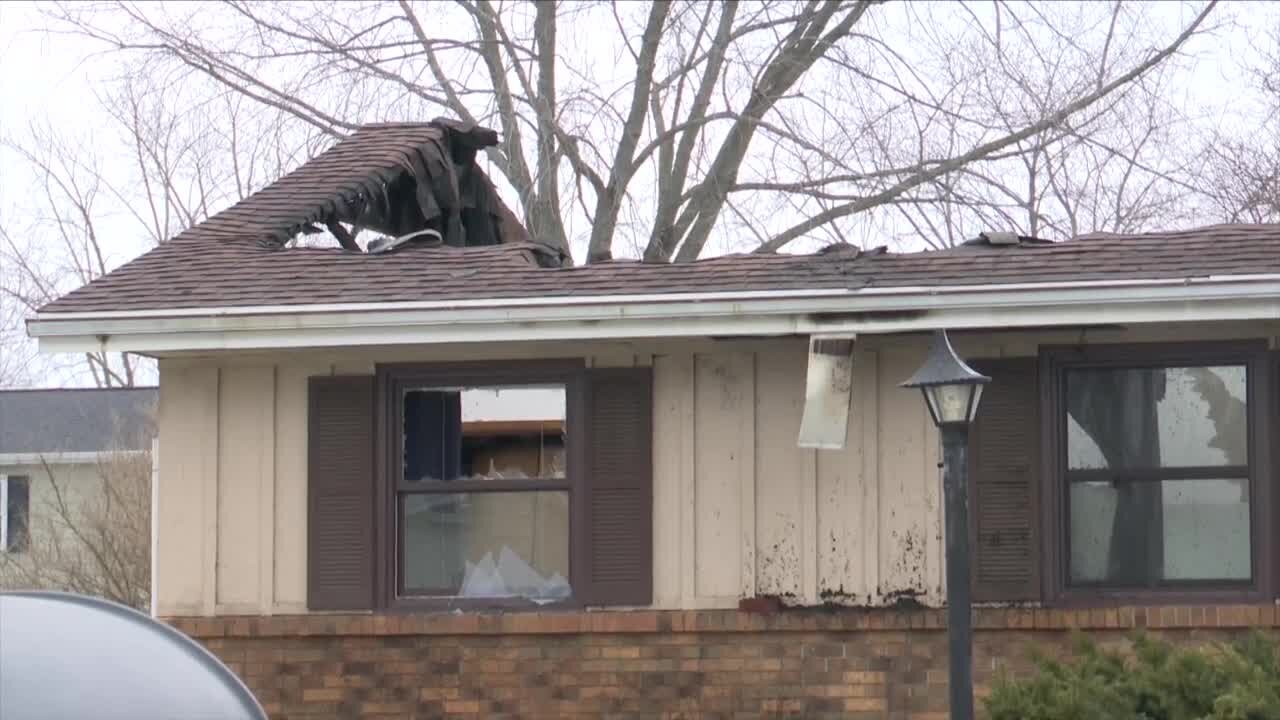 Fond du Lac firefighters rescue 82-year-old woman after neighbor saw flames