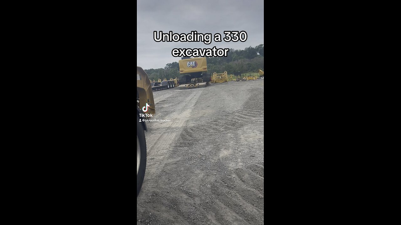 Unloading a 330 Excavator