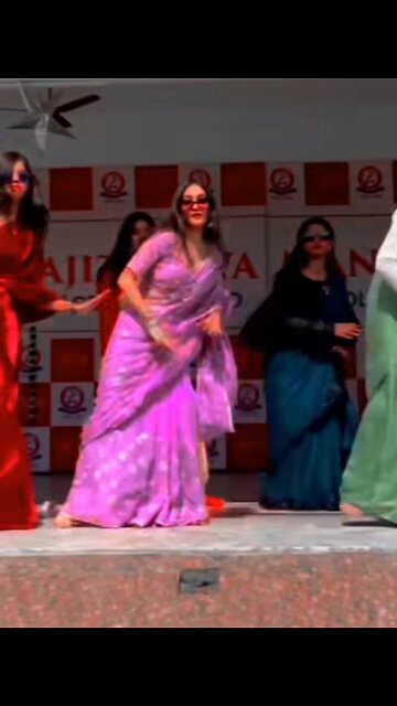 Girls viral dance 😍😘