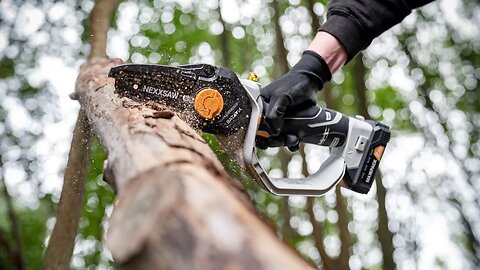 The Third Generation Compact Chainsaw | Batavia Nexxsaw