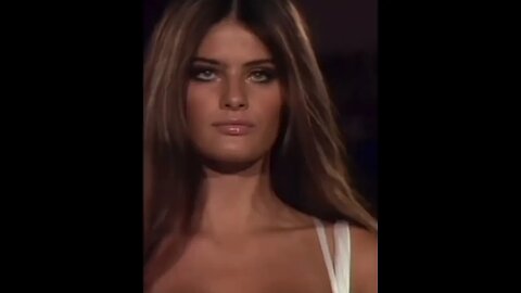 Isabeli Fontana for Versace Spring/Summer 2006