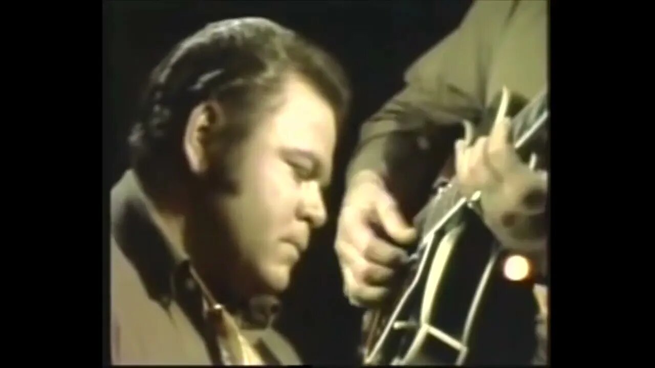 Roy Clark - Yesterday When I Was Young - 1969