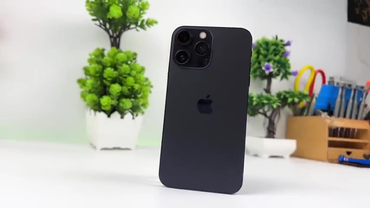 How i Turn Destroyed iPhone XR into a Brand New iPhone 14 Pro