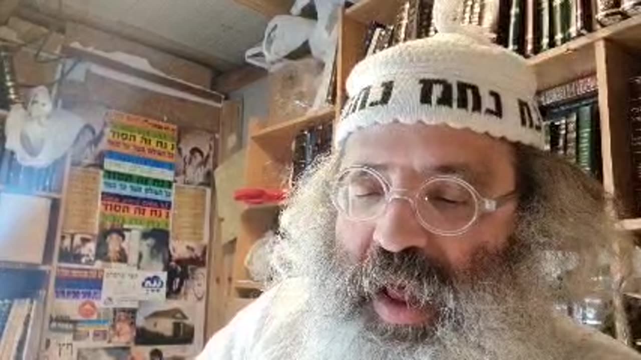 אמר אמרה פרה זו הריני נזירה אם עומדת אני אומר הדלת הזה אם נפתח אני בש"א נזי- שיר נ נח מסכת נזיר דף י