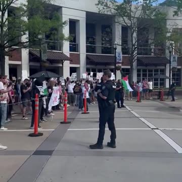 Protestors from the Right & Left unite in F Joe Biden Chant. Great Job in Uniting the Country Joe!!