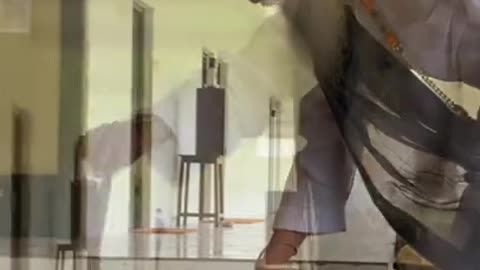 Sadhguru Handles a Cobra .
