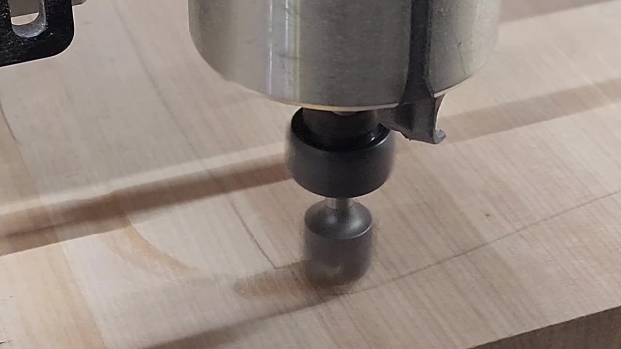 USING THE SHAPEOKO 3 XXL TO PUT A TAPERED JUICE GROOVE IN A HUGE CUTTING BOARD