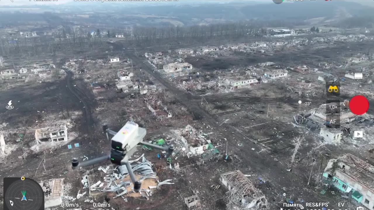 The Ukrainian drone went ramming, but without success.