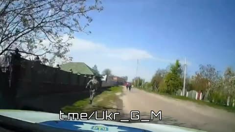 Ukrainian Conscript Tries To Escape Mobilization