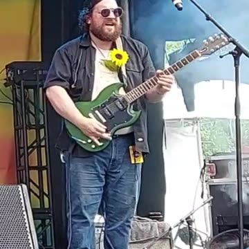 Peter Brazeal (Hedonistas) - LIVE @ 420Fest (Short)