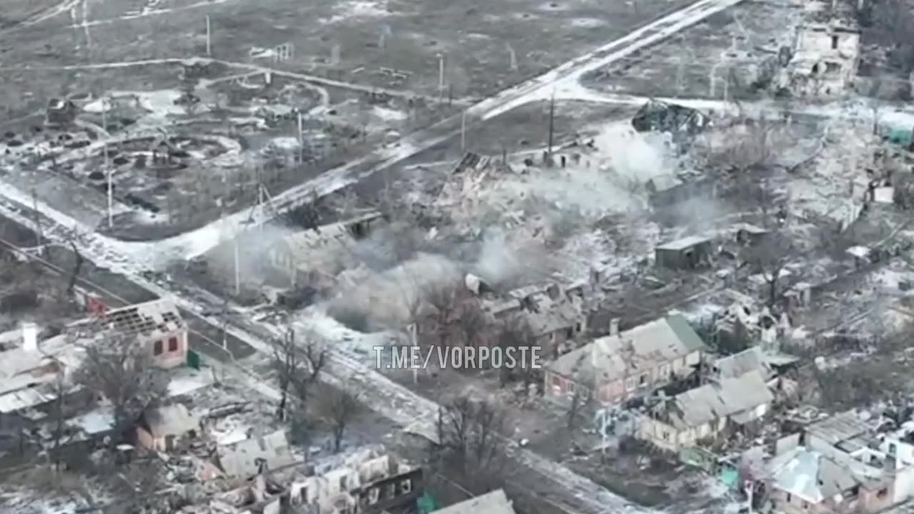 View of Bakhmut from above, as well as fighting in the city. (Video from ASU side