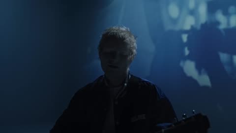 Ed Sheeran - Dive (Acoustic Performance)