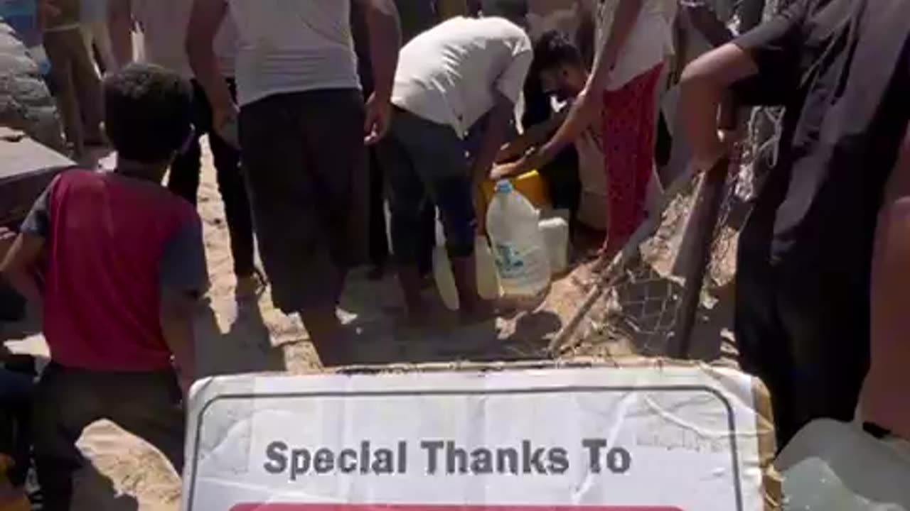 Daily Water Distribution in South Gaza - UK Relief Avicenna Healthcare