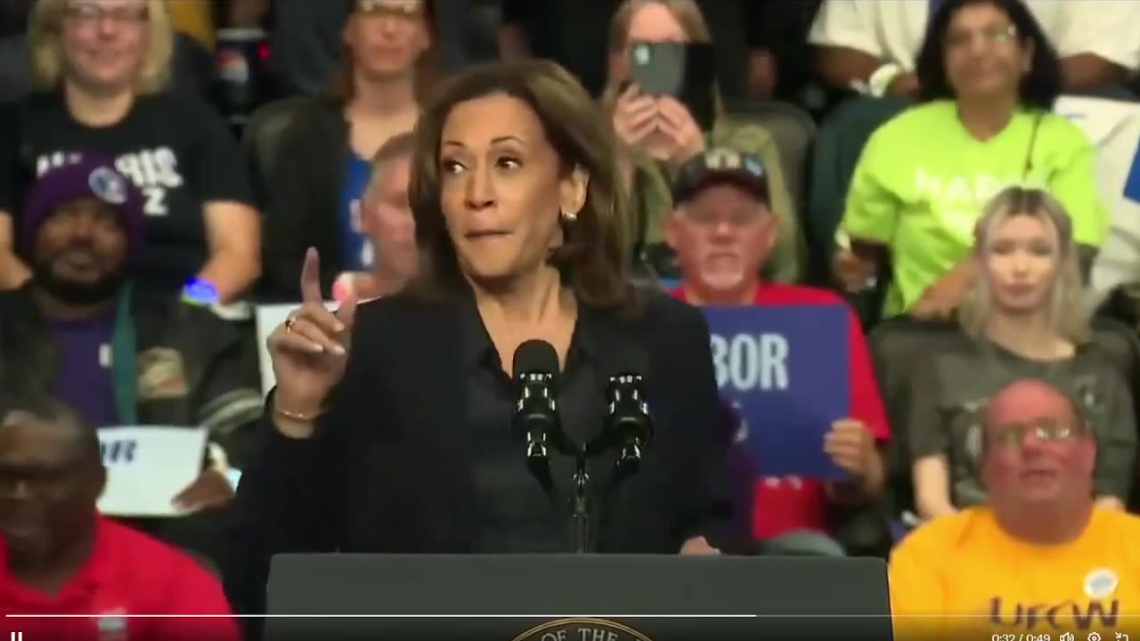 Kamala Harris liên tục lặp lại "32 ngày".?