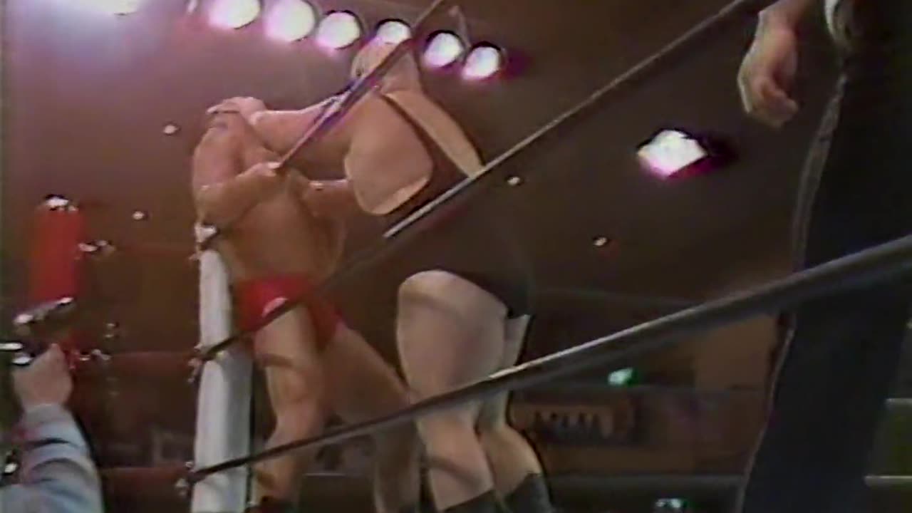 (1985.01.18) Seiji Sakaguchi vs King Kong Bundy - NJPW